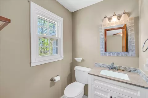 Bath - 1008 Santee Rd, Walhalla, SC 29691 photo 2 of 2