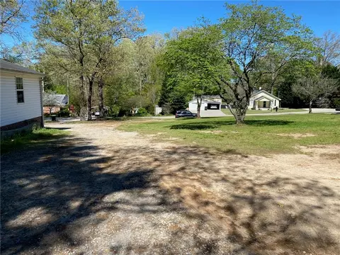 228 Hamby St, Pelzer, SC 29669 photo 5