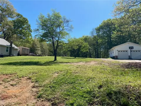 228 Hamby St, Pelzer, SC 29669 photo 3