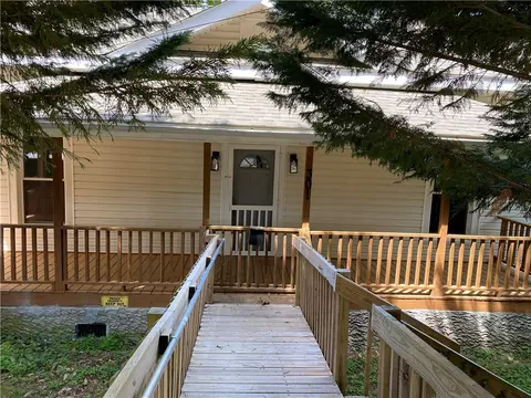 301 Chiquola Ave, Honea Path, SC 29654