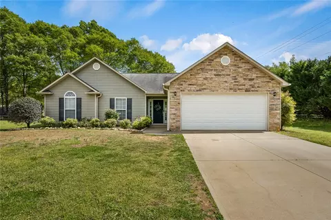 100 Pepper Dr, Belton, SC 29627
