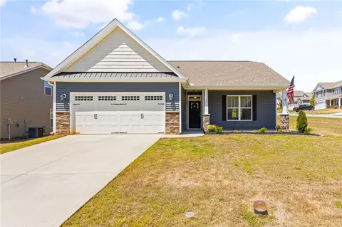120 Capslock Trl, Pendleton, SC 29670