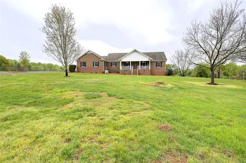 135 E Church Rd, Easley, SC 29642 photo 43