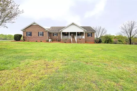 135 E Church Rd, Easley, SC 29642 photo 41