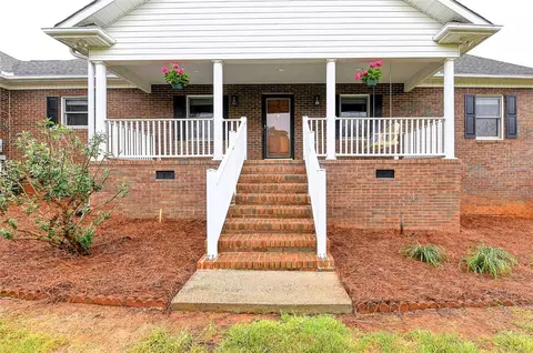 135 E Church Rd, Easley, SC 29642 photo 2