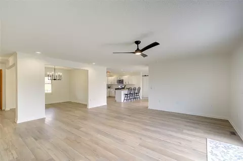 135 E Church Rd, Easley, SC 29642 photo 10
