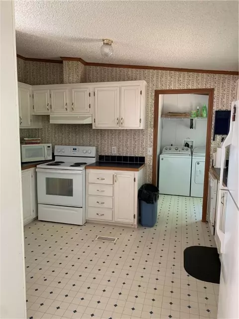 121 Sivnksty Rd, Starr, SC 29684 photo 5