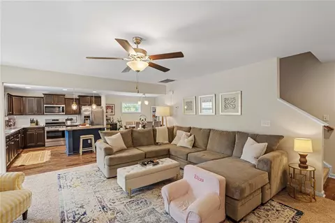170 Sunny Point Loop, Central, SC 29630 photo 16
