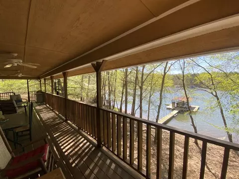 260 Currahee Pl, Toccoa, GA 30577 photo 5