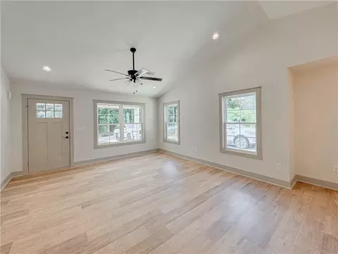 301 B Shadybrook Dr, Walhalla, SC 29691 photo 7