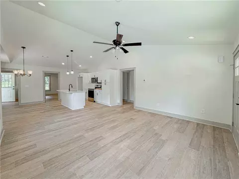301 B Shadybrook Dr, Walhalla, SC 29691 photo 6