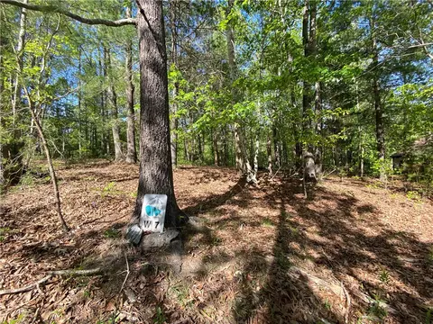 305 Wake Robin Dr, Sunset, SC 29685