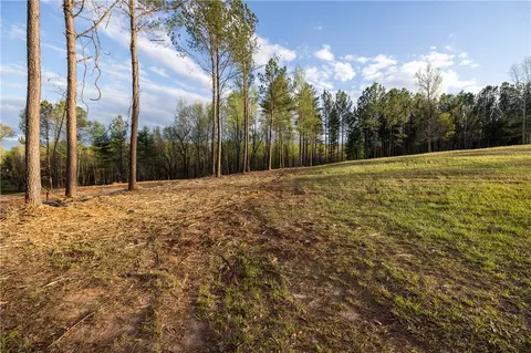 4637 Howe Rd, Greer, SC 29651
