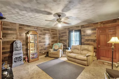 205 S 7th St, Easley, SC 29640 photo 5