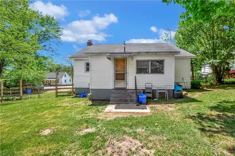 205 S 7th St, Easley, SC 29640 photo 21
