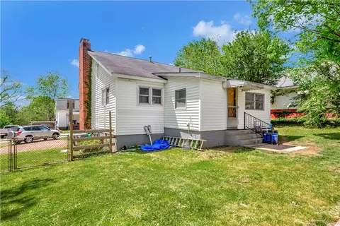 205 S 7th St, Easley, SC 29640 photo 20