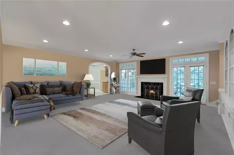104 Overlook Ct, Easley, SC 29642 photo 2