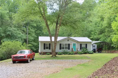 322 Woodlake Dr, Belton, SC 29627