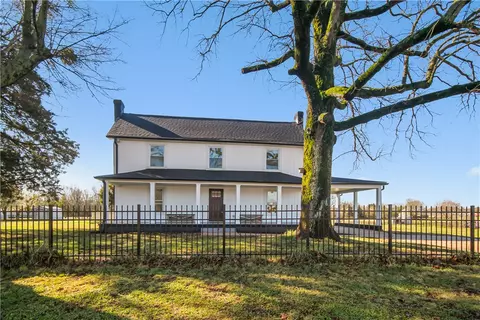 261 Claude Fowler Rd, Fountain Inn, SC 29644