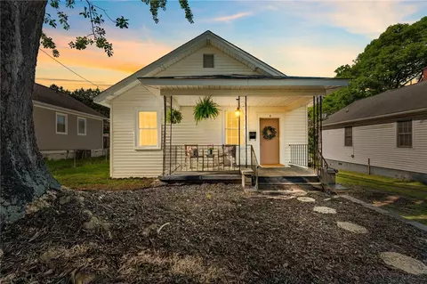4 21st St, Greenville, SC 29611