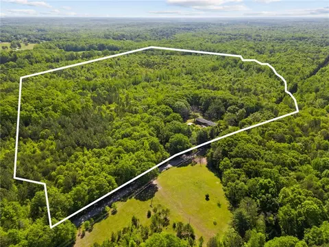 271 Chapman Grove Rd, Pelzer, SC 29669
