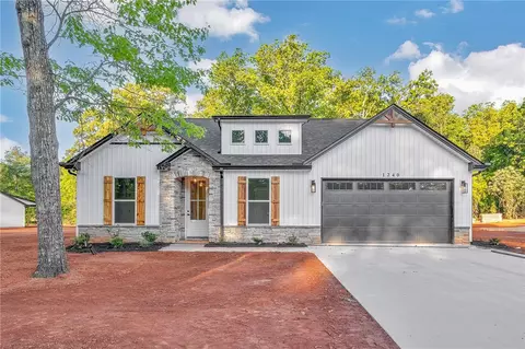 1240 Watkins Rd, Anderson, SC 29625