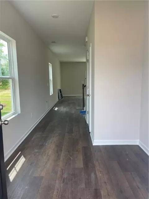 106 Brown Cir, Easley, SC 29642 photo 2