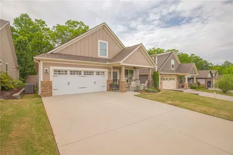 237 Henrydale Dr, Easley, SC 29642 photo 2