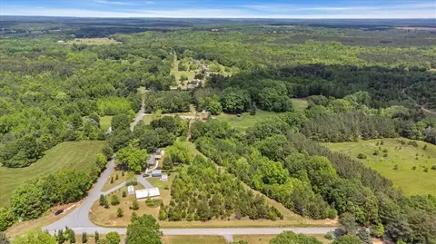 1 Wilson Creek Rd # A, Iva, SC 29655