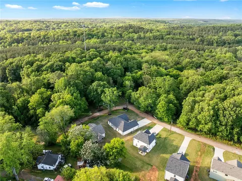 415 Thompson St, Pendleton, SC 29670 photo 35