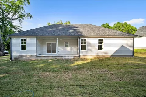 415 Thompson St, Pendleton, SC 29670 photo 30