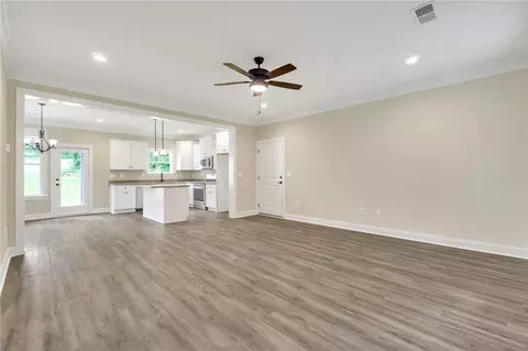 417 Thompson St, Pendleton, SC 29670 photo 7