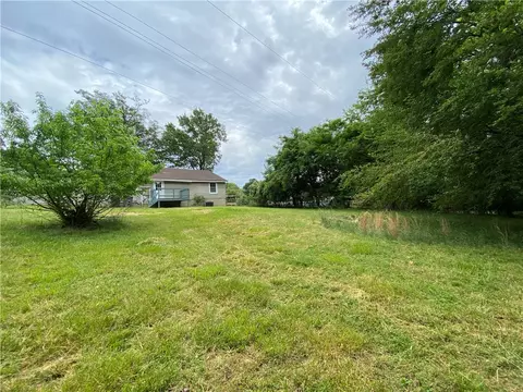 129 Christopher St, Duncan, SC 29334 photo 6