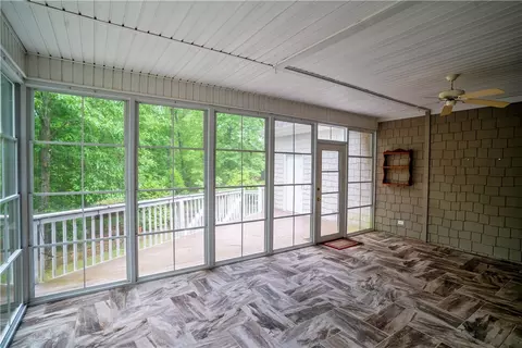 906 Shadow Oaks Dr, Seneca, SC 29672 photo 24
