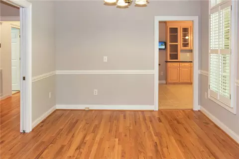 906 Shadow Oaks Dr, Seneca, SC 29672 photo 5