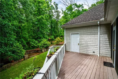 906 Shadow Oaks Dr, Seneca, SC 29672 photo 26