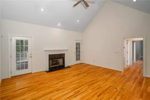 906 Shadow Oaks Dr, Seneca, SC 29672 photo 9