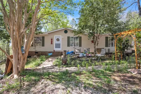 302 E Richfield Dr, Westminster, SC 29693
