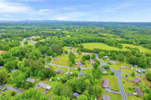 904 Andover Way, Walhalla, SC 29691 photo 34