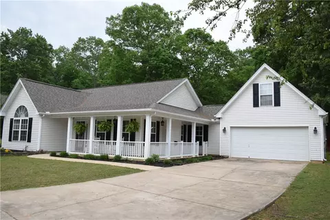125 Largess Ln, Piedmont, SC 29673
