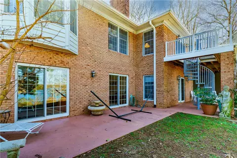 113 Coolview Dr, Seneca, SC 29672 photo 3