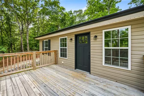 330 Holly Dr, Westminster, SC 29693