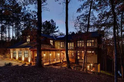 561 Big Creek Way, Salem, SC 29676