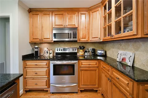 103 Stonewall Ct, Easley, SC 29642 photo 2