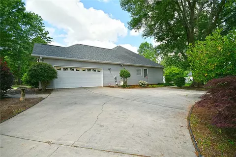 103 Stonewall Ct, Easley, SC 29642 photo 36