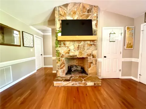 870 Pickett Post Rd, Walhalla, SC 29691 photo 3