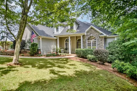 286 Waterstone Dr, West Union, SC 29696