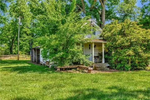 359 Earle Rd, Central, SC 29630 photo 45