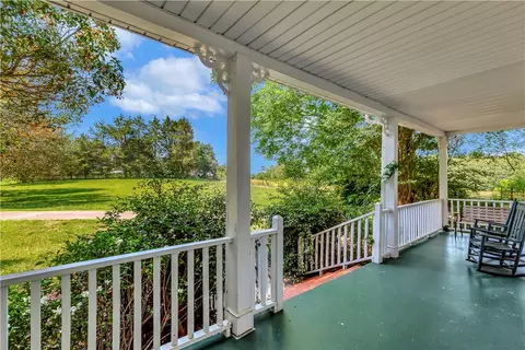 359 Earle Rd, Central, SC 29630 photo 8