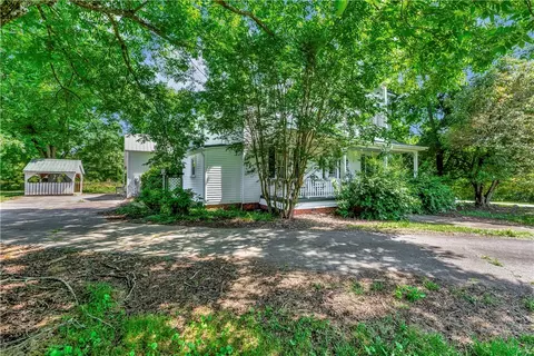 359 Earle Rd, Central, SC 29630 photo 49